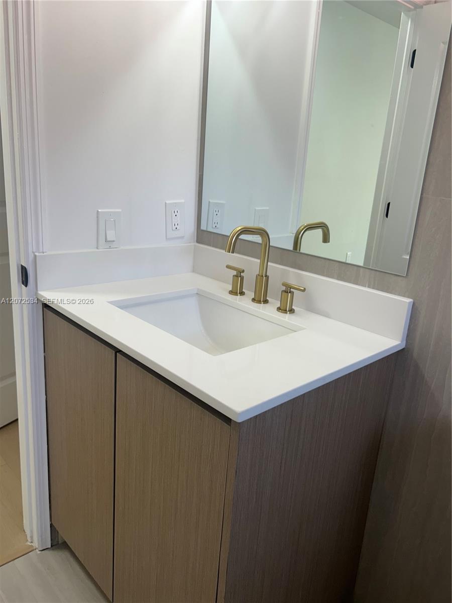 A12072534 Property Photo 8