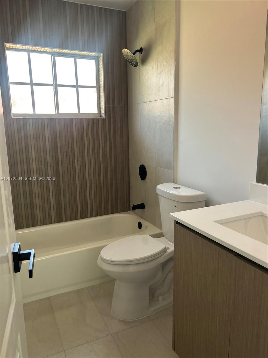 A12072534 Property Photo 9