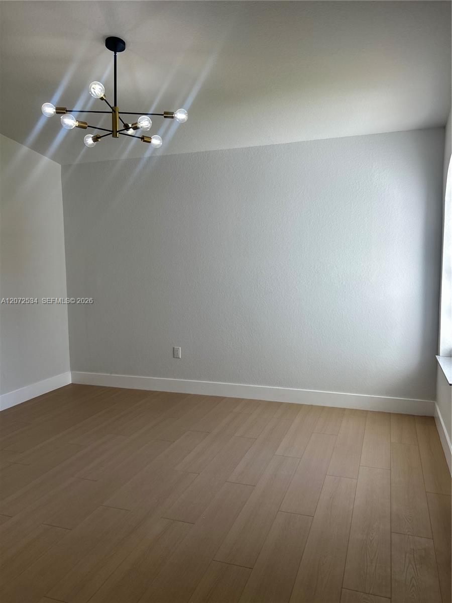 A12072534 Property Photo 11