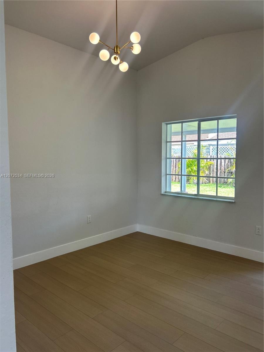 A12072534 Property Photo 14