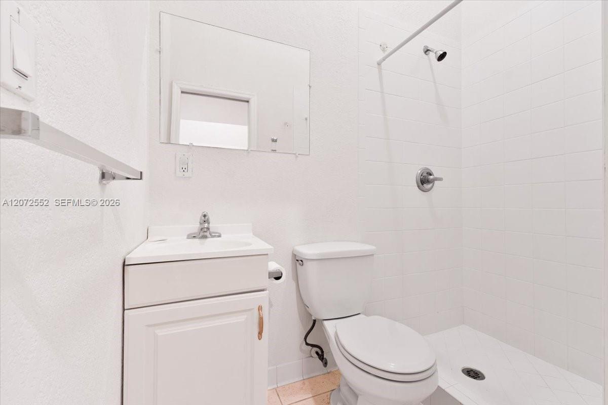 10853 Nw 71st Street Property Photo 15