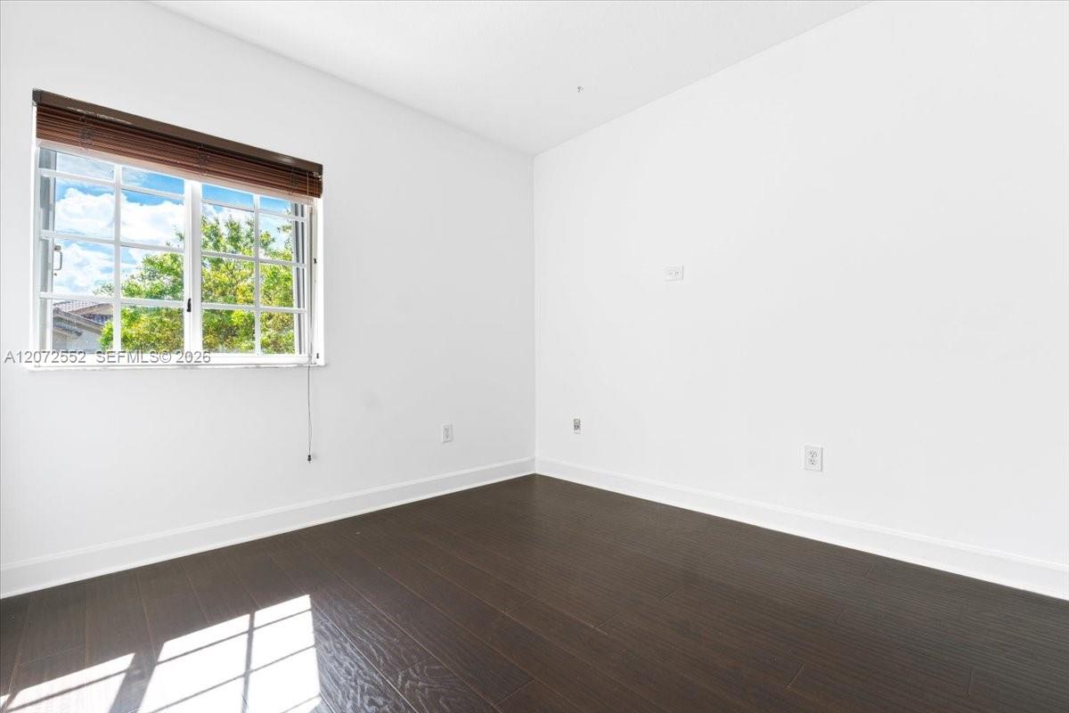 10853 Nw 71st Street Property Photo 29