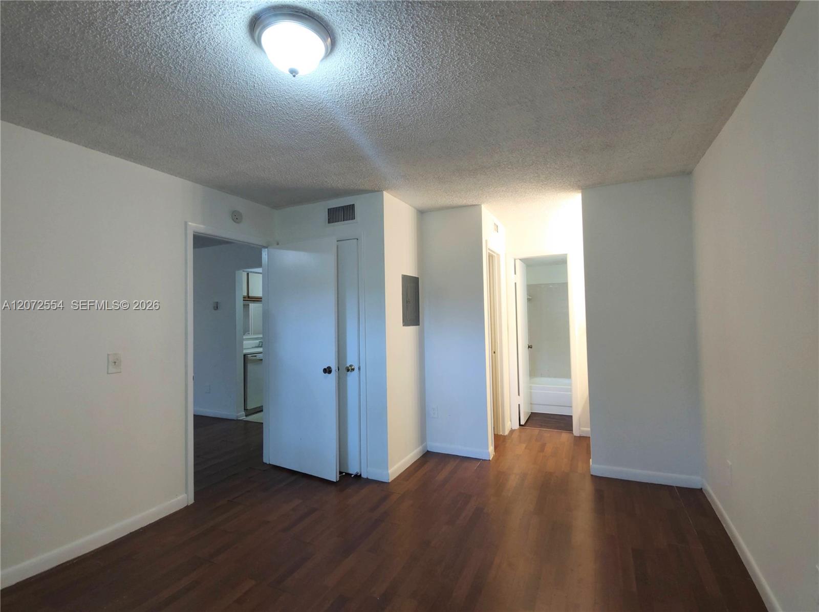 4241 W Mcnab Road 27 Property Photo 5