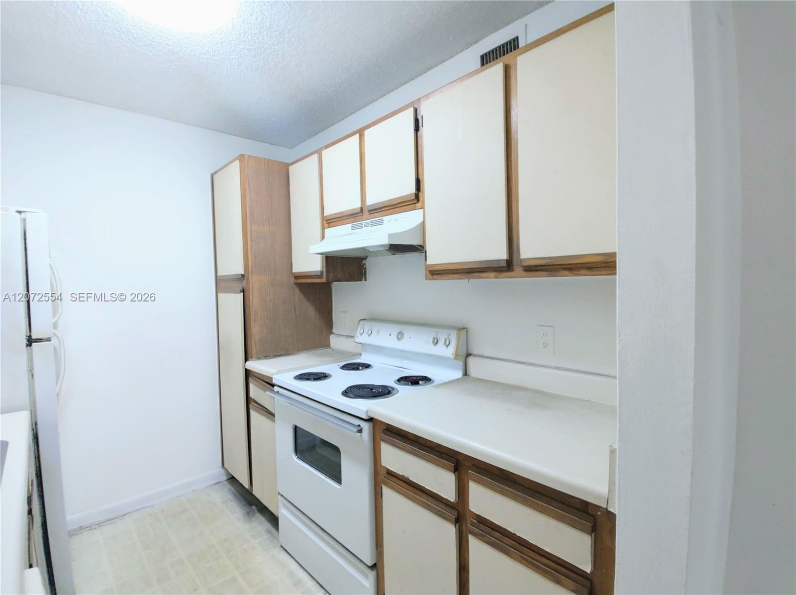 4241 W Mcnab Road 27 Property Photo 11