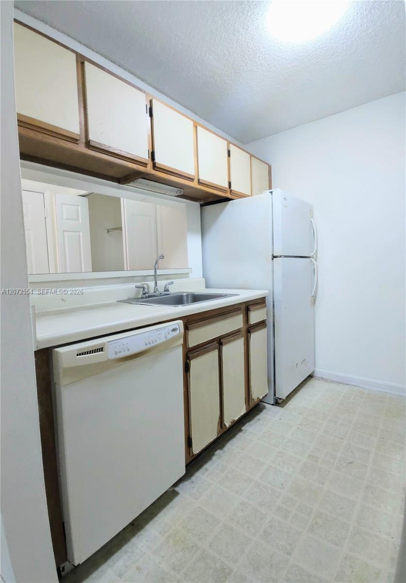 4241 W Mcnab Road 27 Property Photo 13