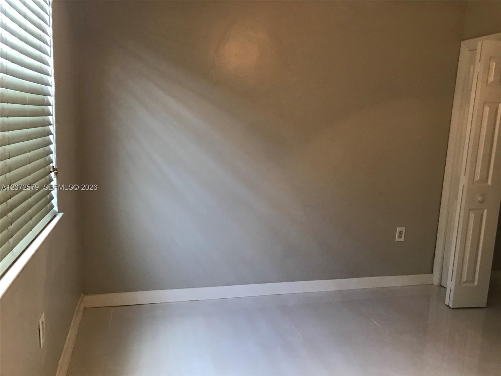 1800 Nw 19th Street 2 Property Photo 2