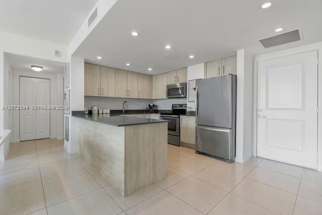 A12072594 Property Photo 12