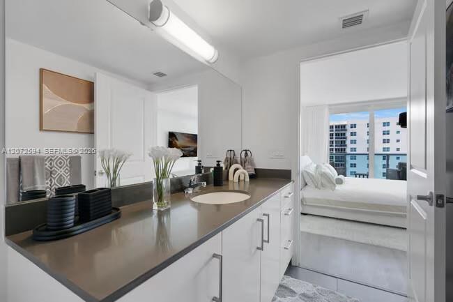 A12072594 Property Photo 17