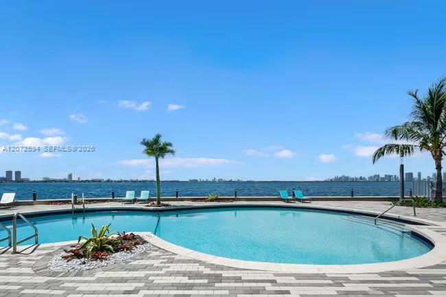 A12072594 Property Photo 29