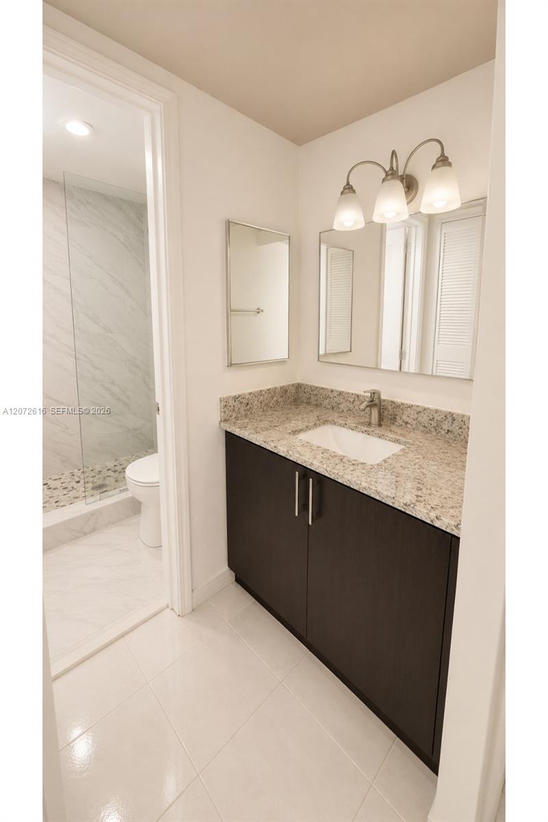 A12072616 Property Photo 12