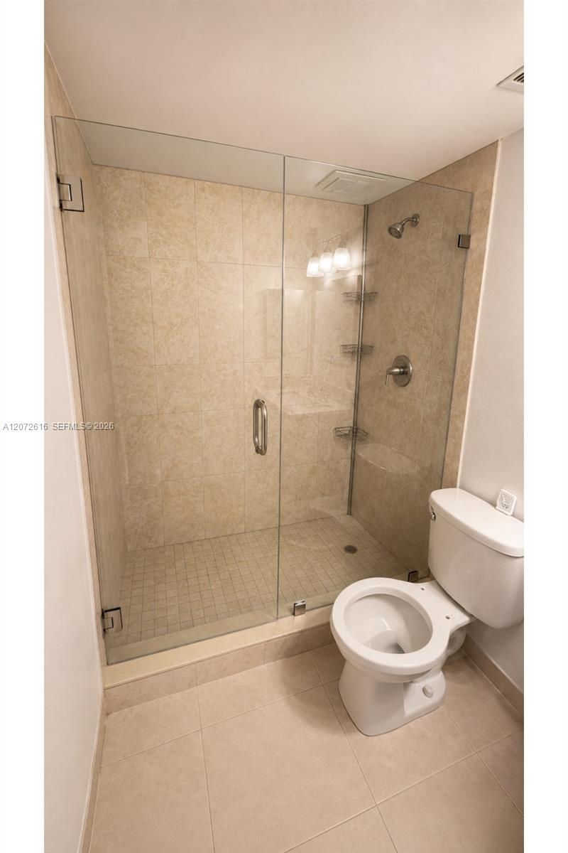A12072616 Property Photo 14