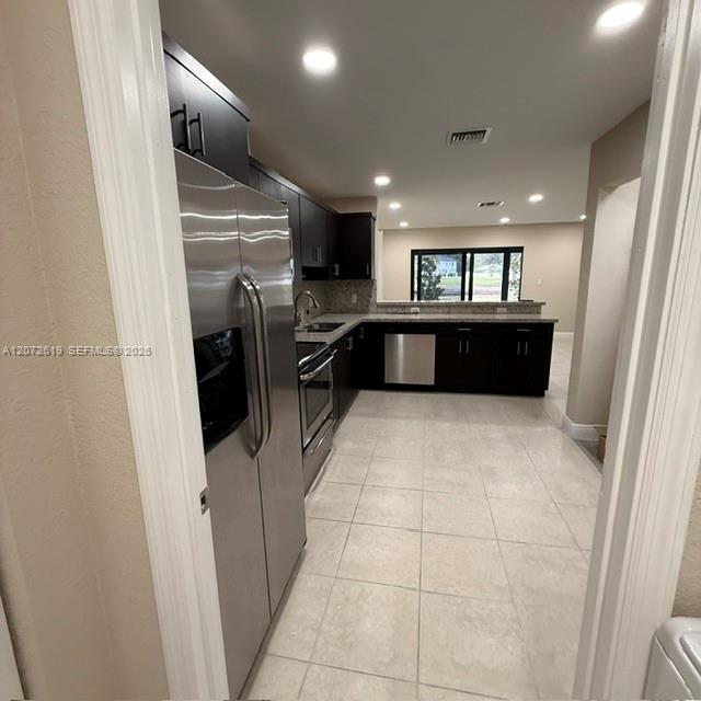 19229 E Lake Drive Property Photo 5