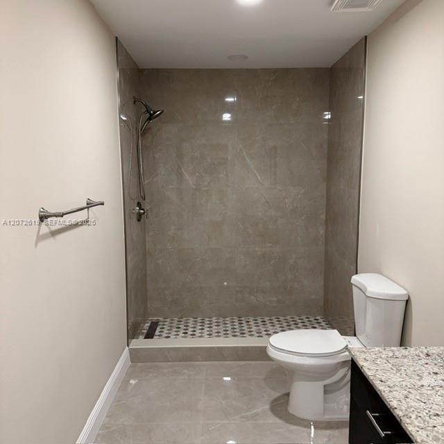 19229 E Lake Drive Property Photo 8