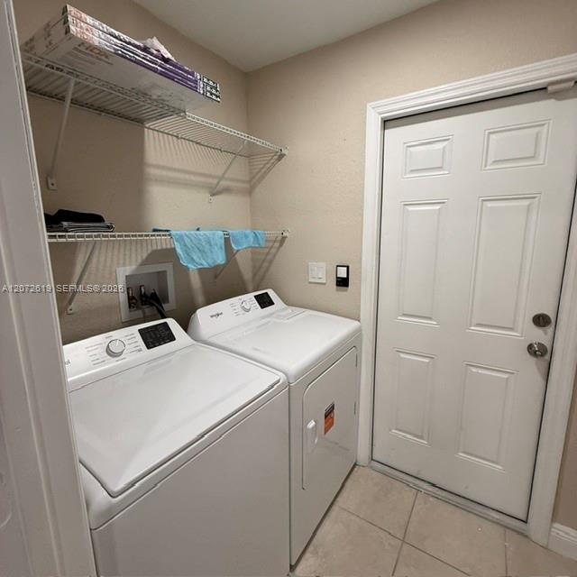19229 E Lake Drive Property Photo 10