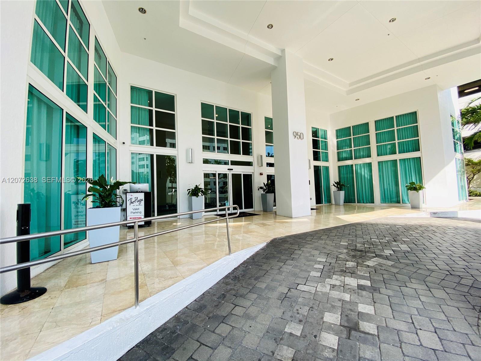 950 Brickell Bay Drive 3709 Property Photo 22
