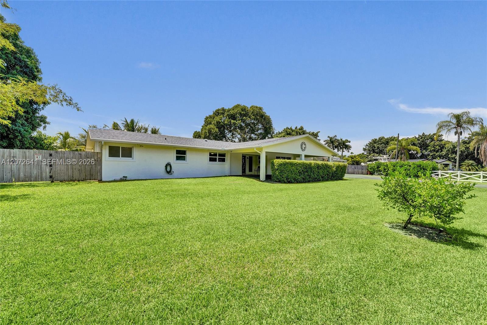 10880 Sw 25th Street Property Photo 7