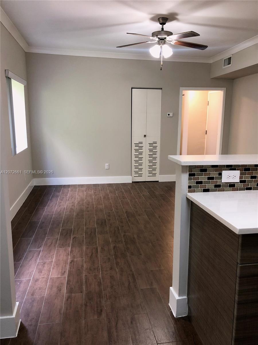 222 Sidonia Avenue 12 Property Photo 4
