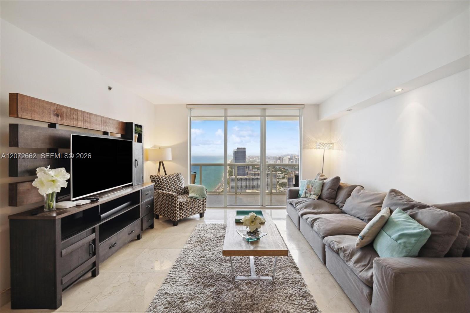 1830 S Ocean Drive 4303 Property Photo 3