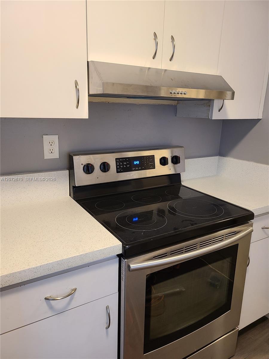 537 Sw 2nd Place 1-3 Property Photo 6