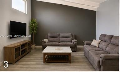 A12072698 Property Photo 4