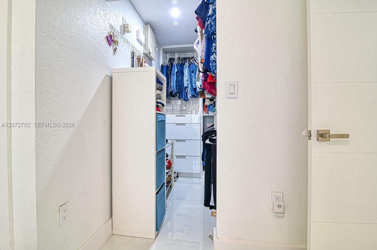 18788 Sw 28th Street Property Photo 13