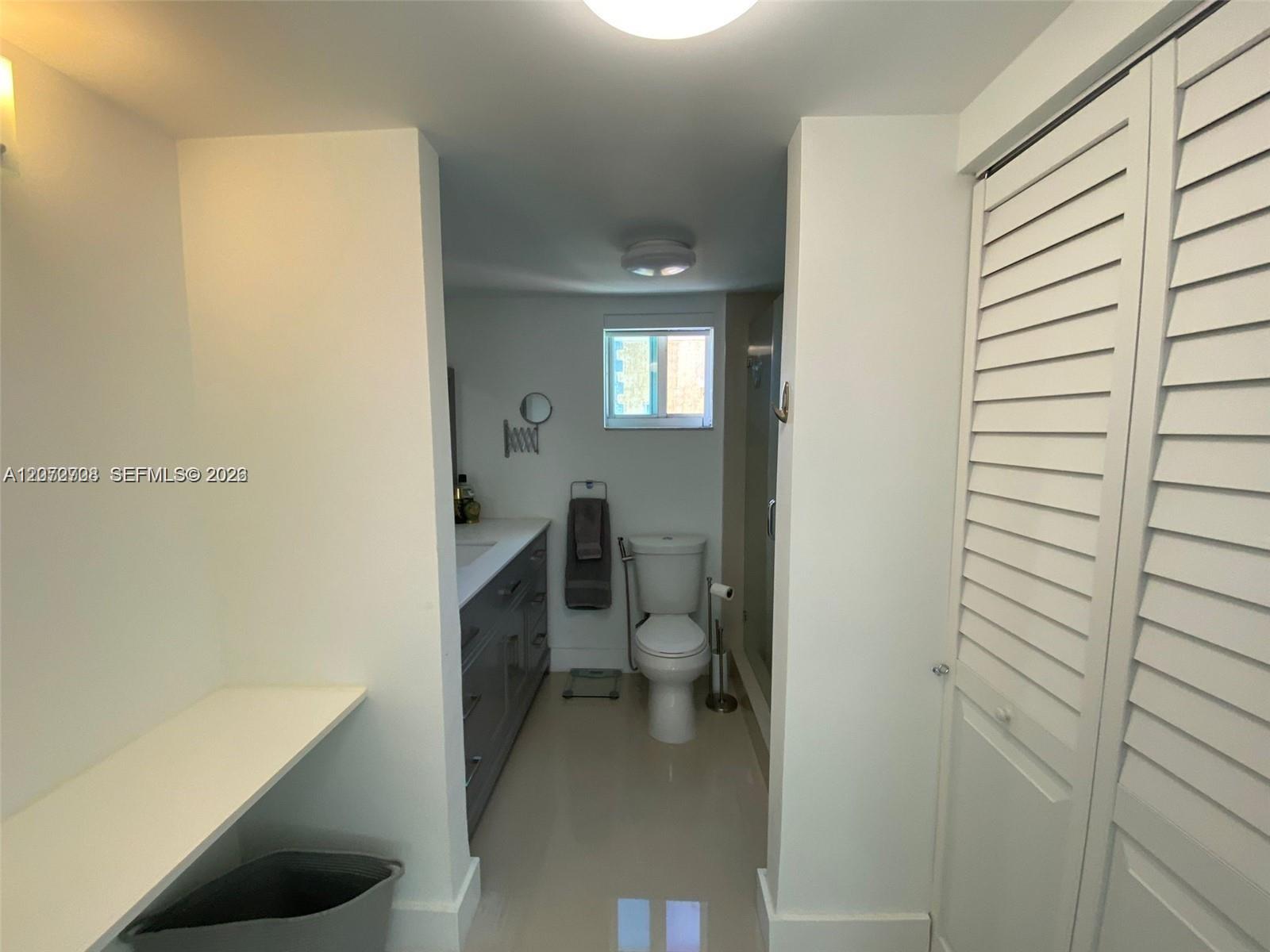 8888 Collins Avenue 512 Property Photo 5