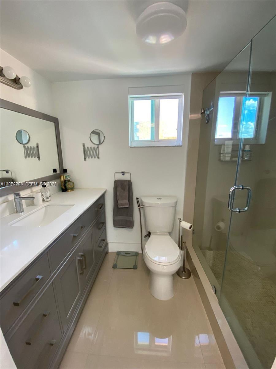 8888 Collins Avenue 512 Property Photo 7