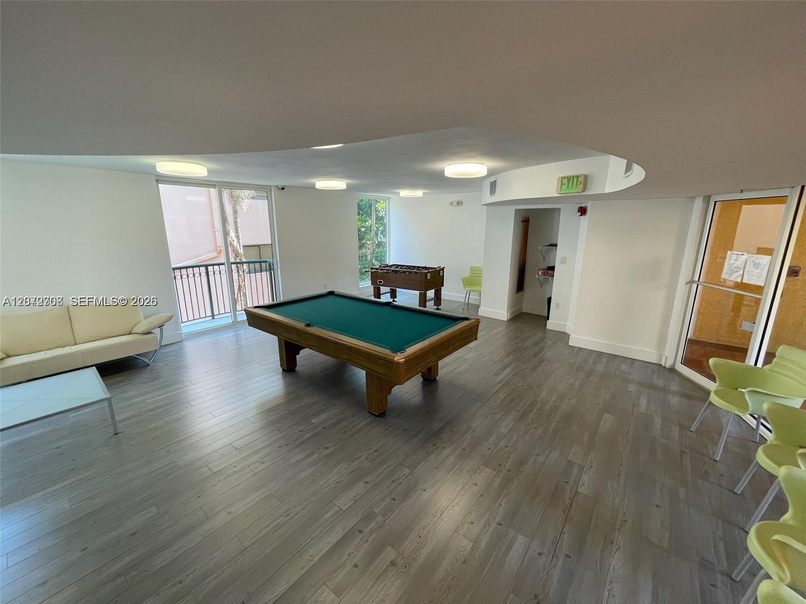 8888 Collins Avenue 512 Property Photo 16