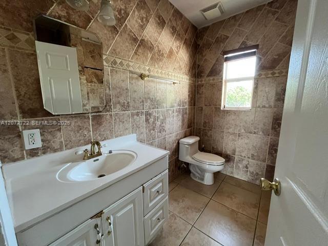 2836 Sw 2nd Street 2 Property Photo 15