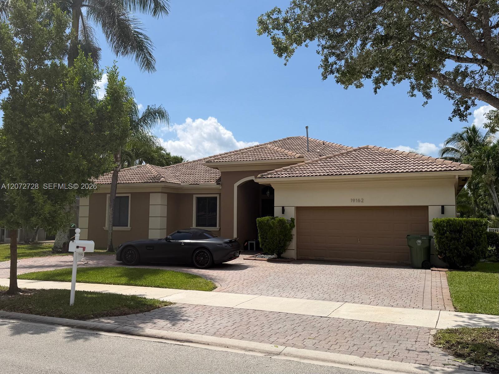 19162 Sw 65th Street Property Photo 1
