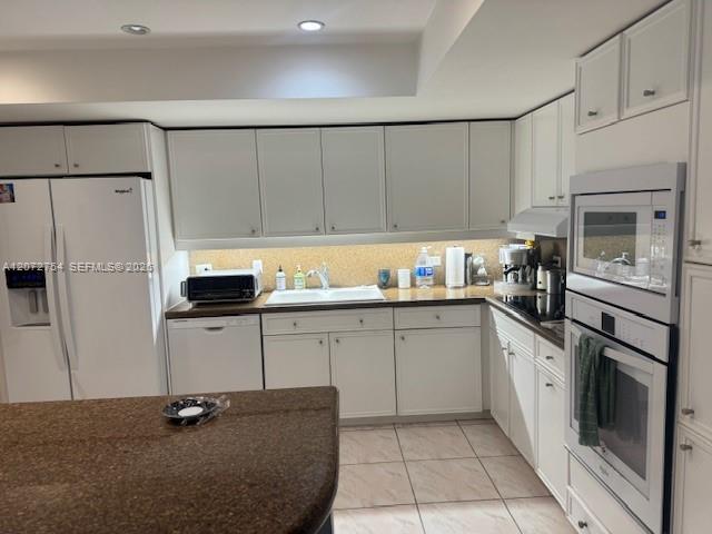 8855 Collins Avenue 5b Property Photo 5