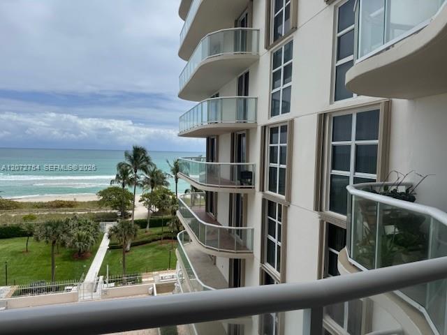 8855 Collins Avenue 5b Property Photo 8
