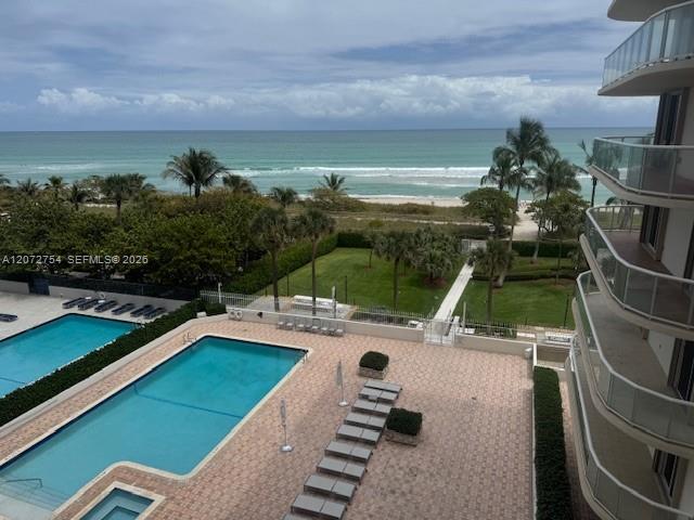 8855 Collins Avenue 5b Property Photo 9