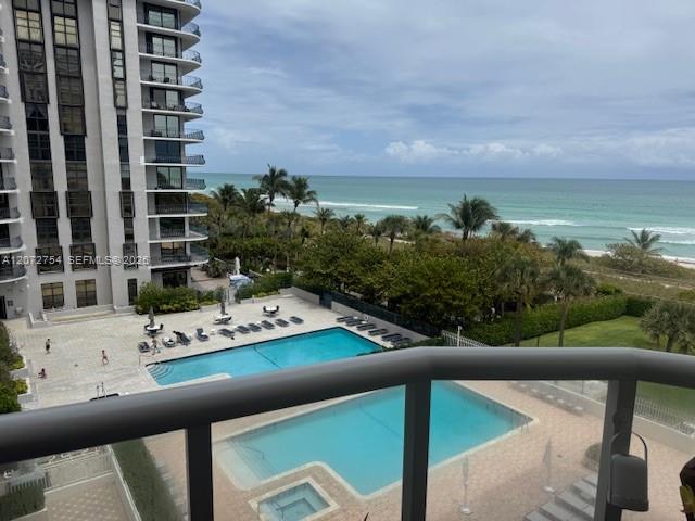8855 Collins Avenue 5b Property Photo 10