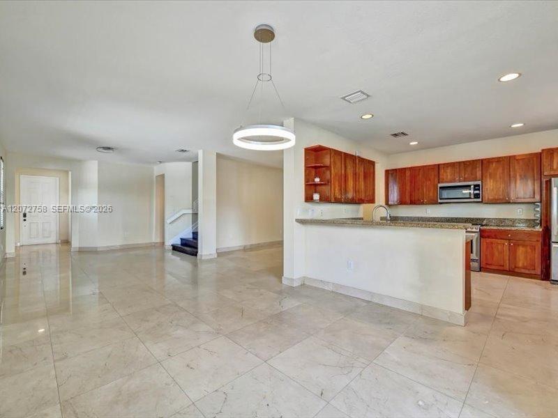 7490 Nw 115th Court Property Photo 2