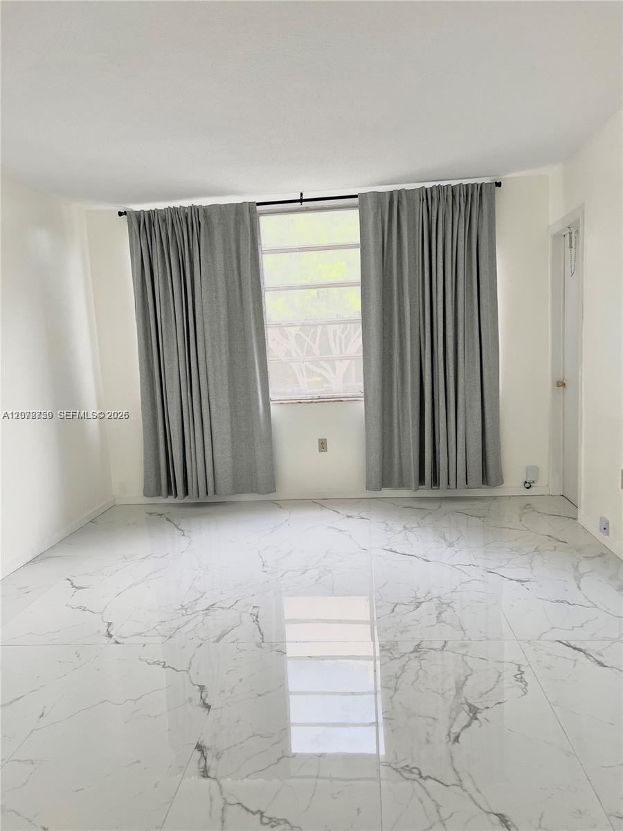 1710 Ne 191st Street 307-3 Property Photo 10