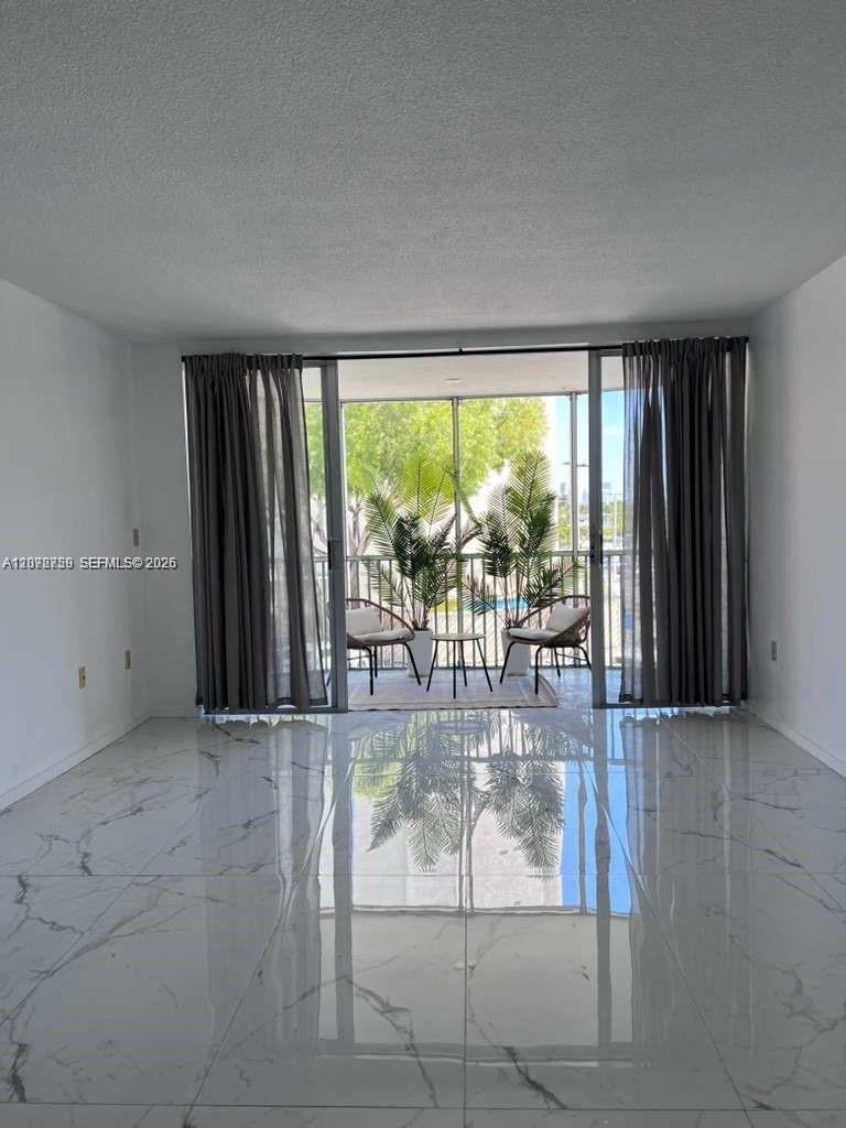 1710 Ne 191st Street 307-3 Property Photo 20