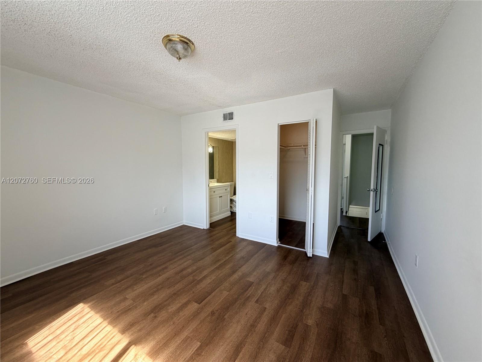 2710 W 76th Street 206 Property Photo 14