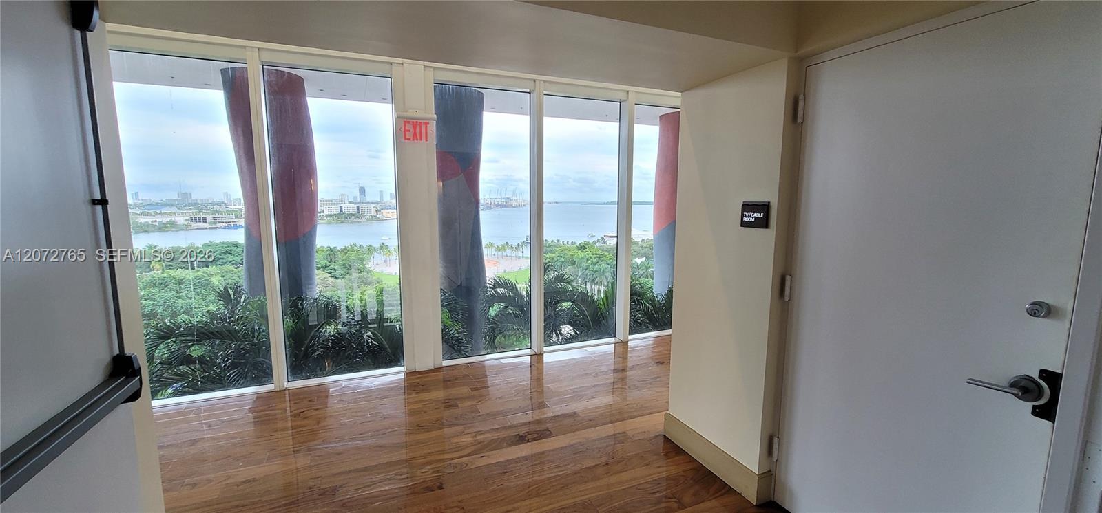 50 Biscayne Boulevard 5202 Property Photo 6