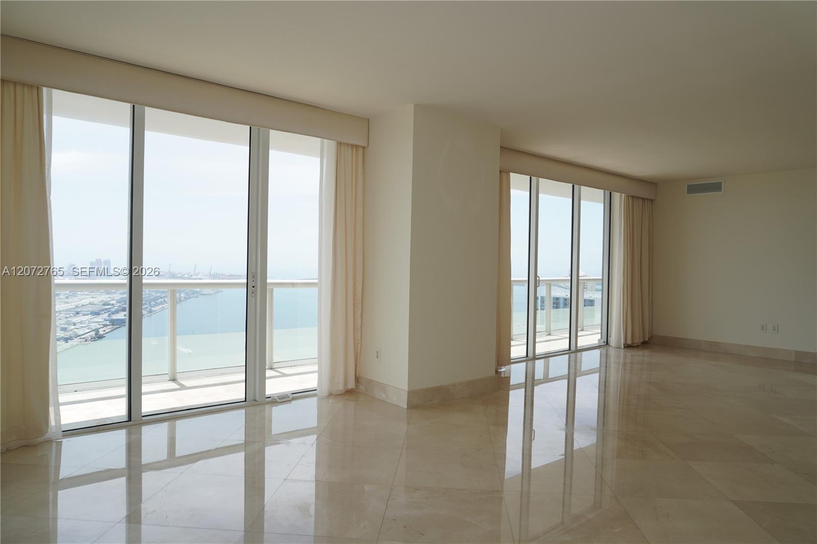 50 Biscayne Boulevard 5202 Property Photo 62