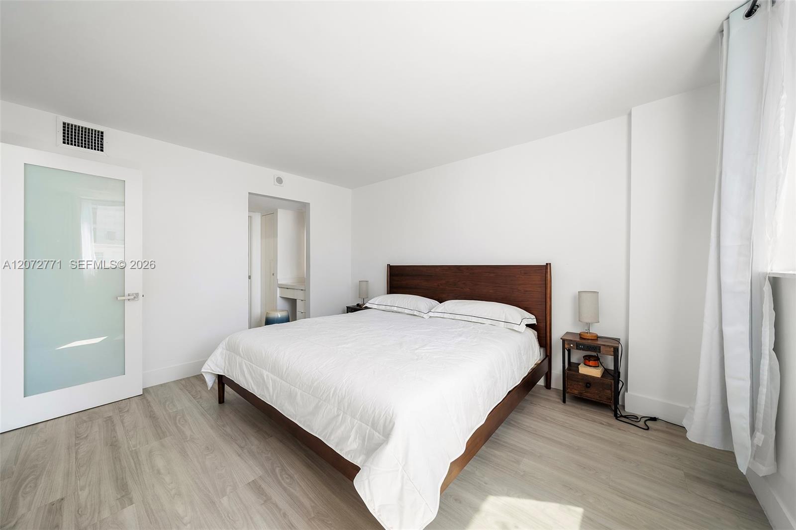 345 Ocean Drive 610 Property Photo 11