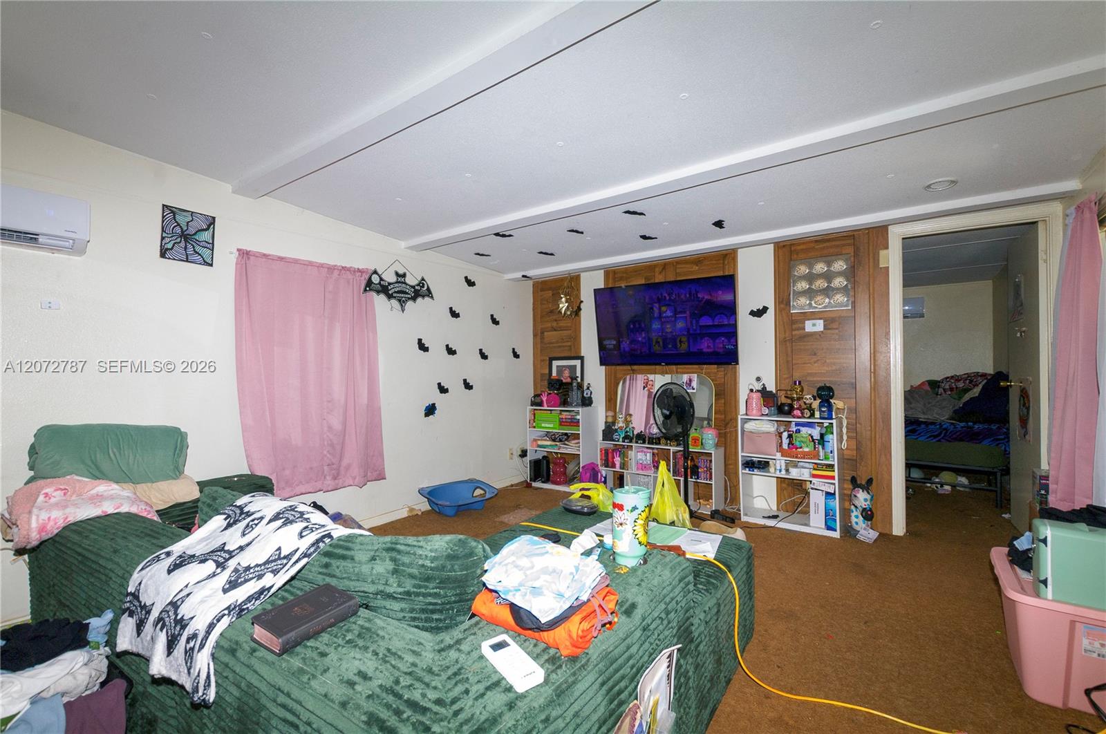 22387 Panorama Street Property Photo 7