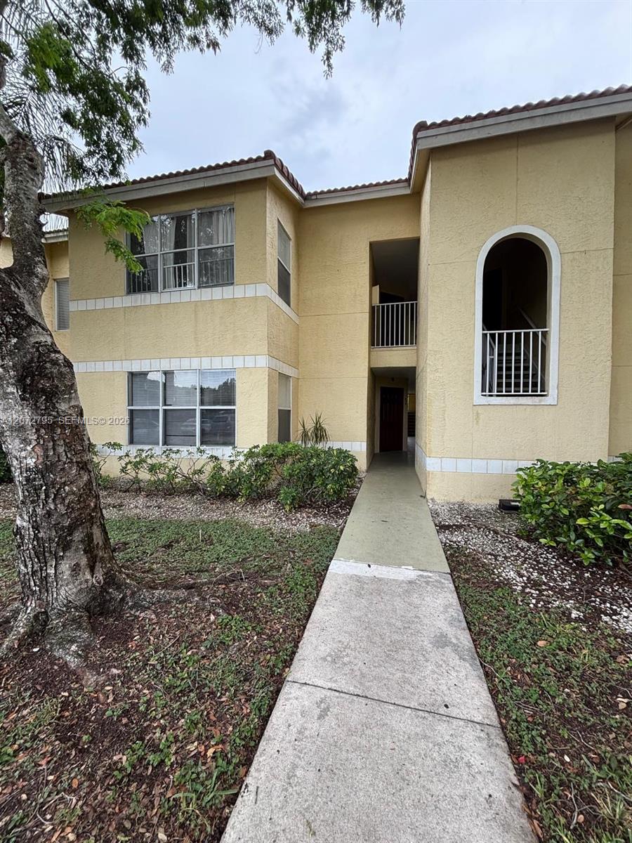 12620 Vista Isles Drive 1015 Property Photo 1