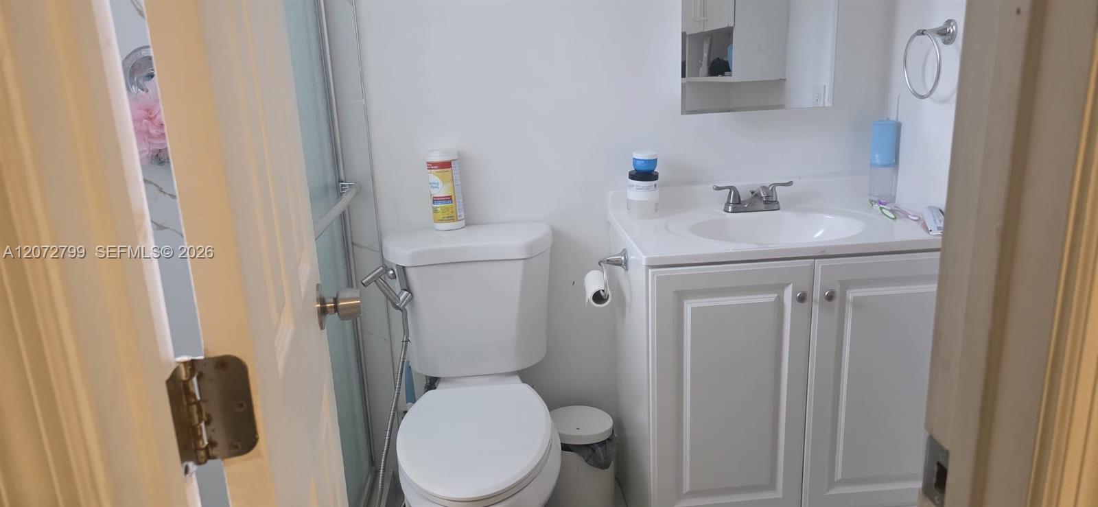 4118 N Circle Drive Property Photo 7