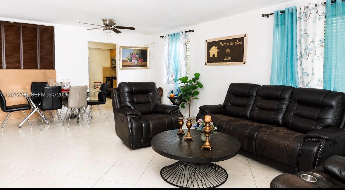 4118 N Circle Drive Property Photo 17