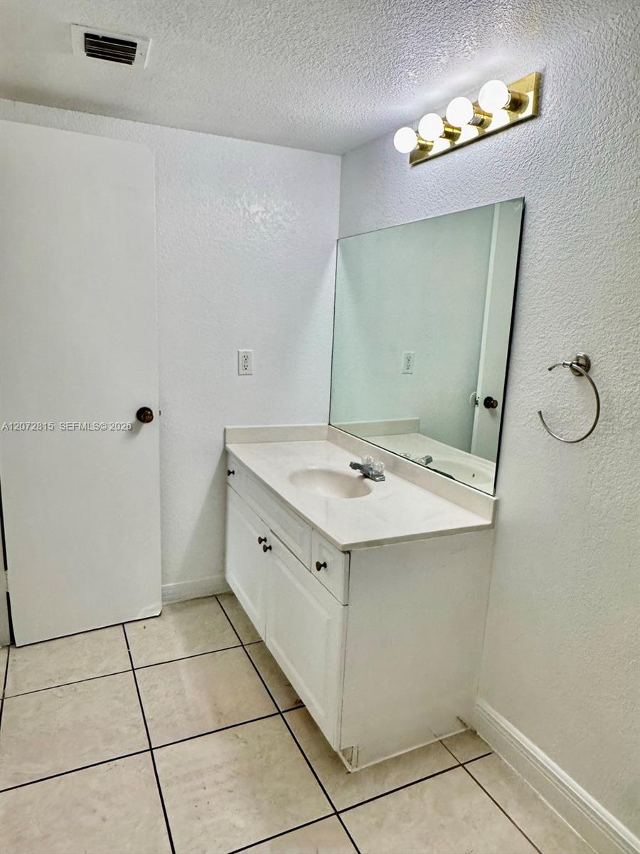 4800 Nw 79th Avenue 203 Property Photo 10