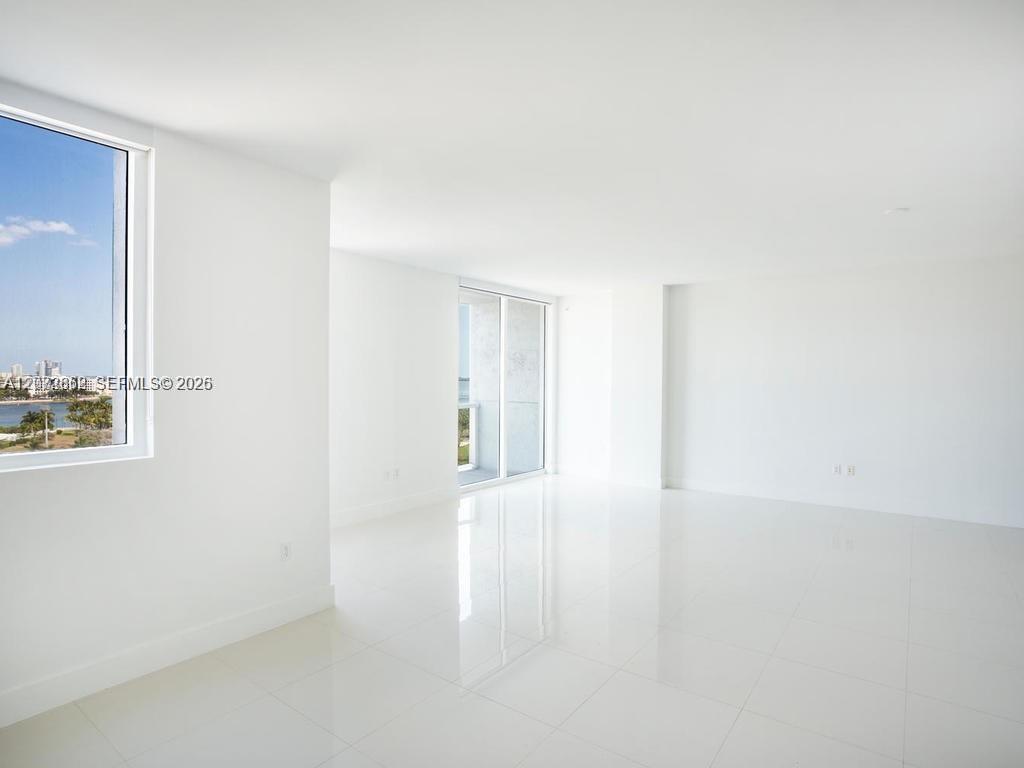244 Biscayne Boulevard 1202 Property Photo 1