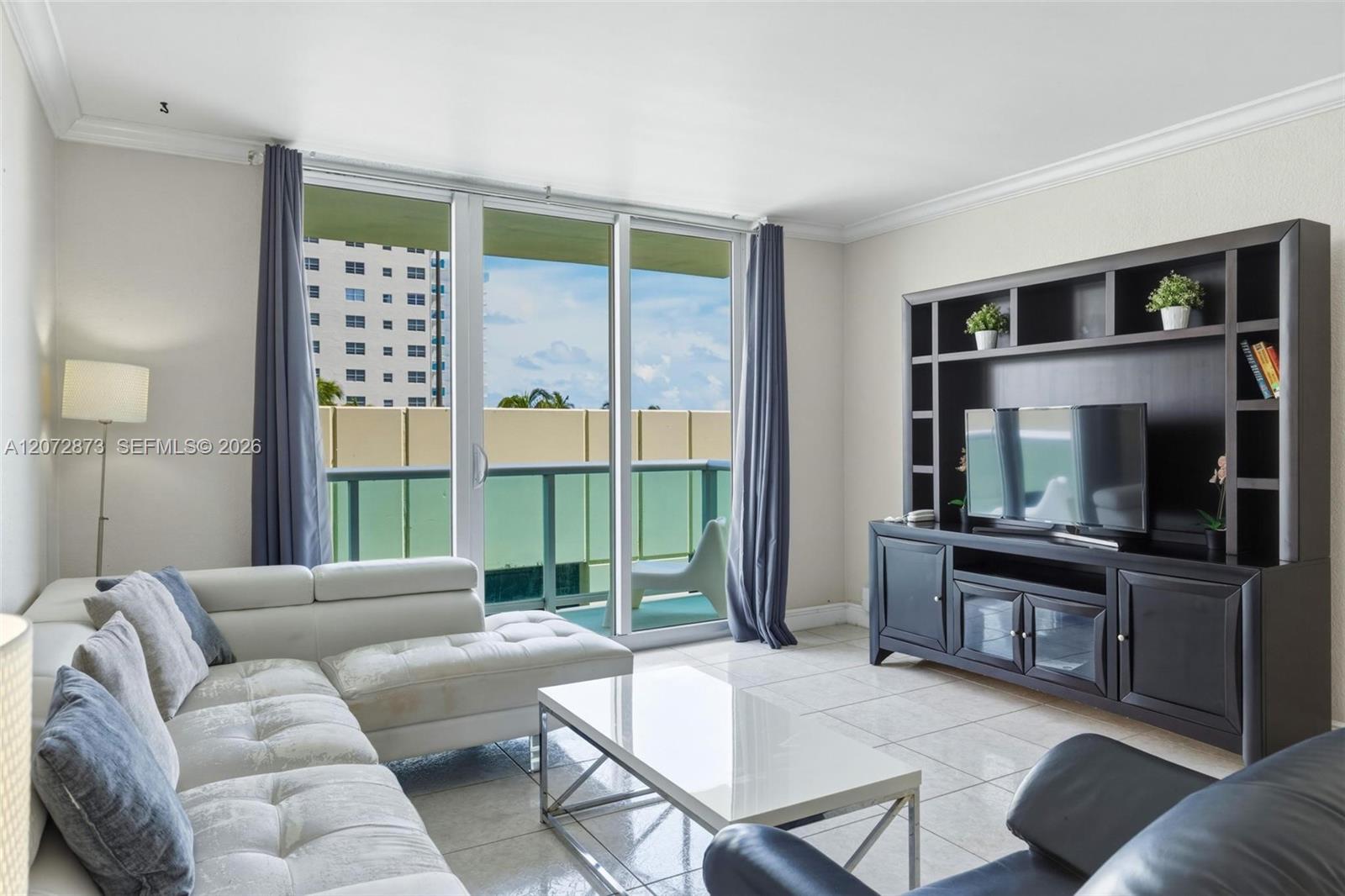 3901 S Ocean Drive 3e Property Photo 5