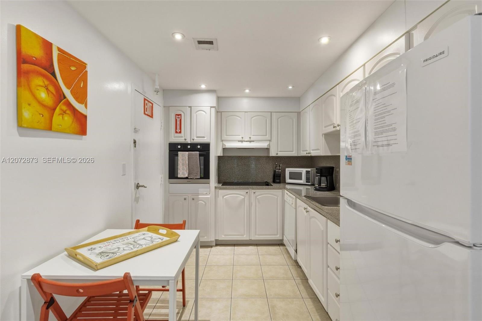 3901 S Ocean Drive 3e Property Photo 8