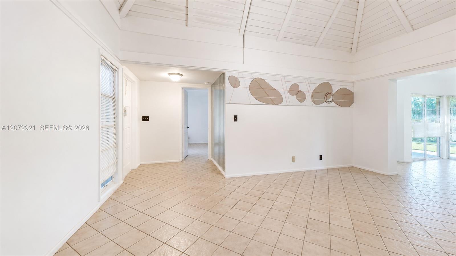 5700 White Hickory Circle Property Photo 11